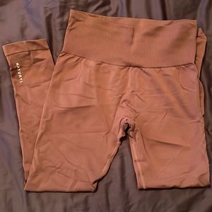 Leggings naturyl line by niykee heaton!
